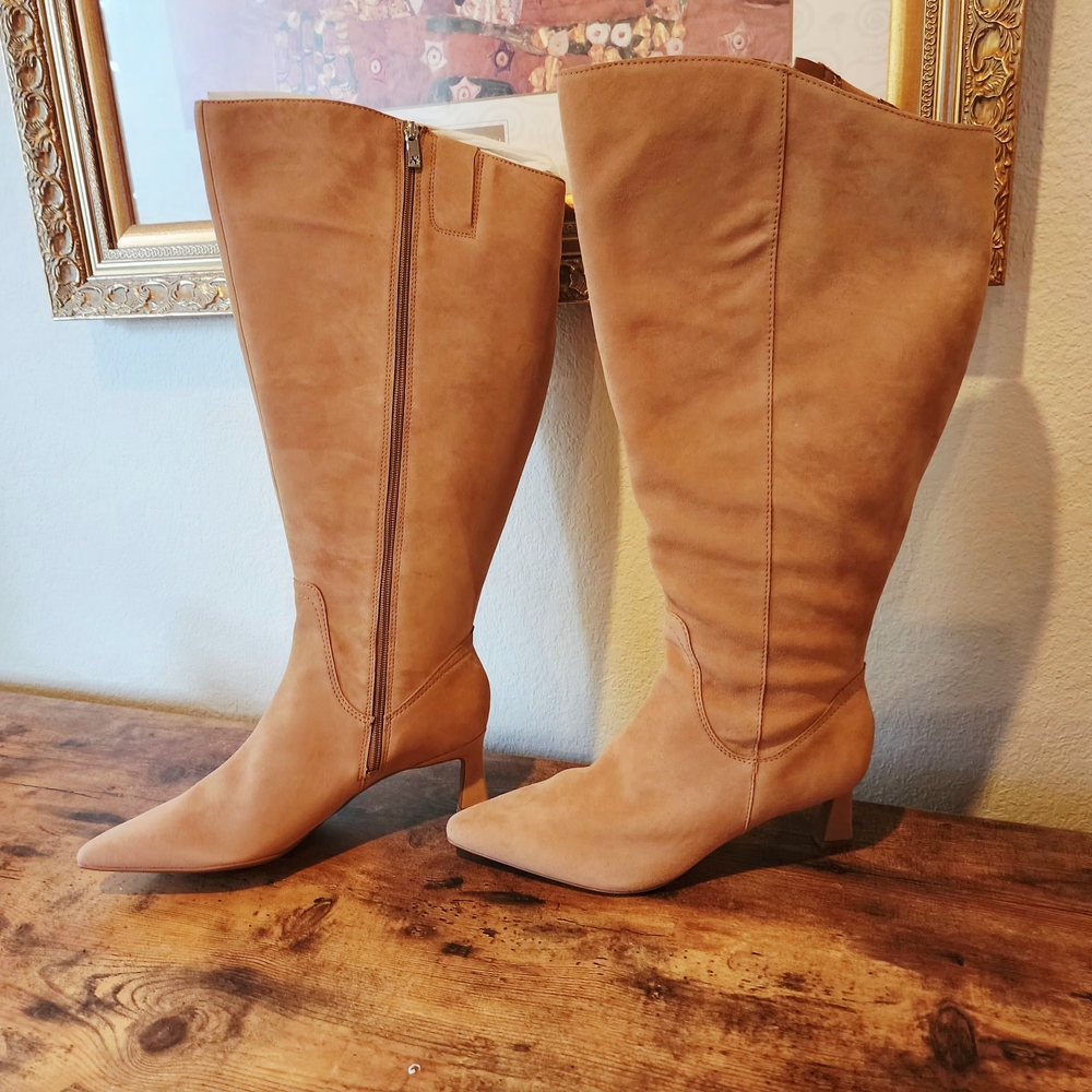Naturalizer Tan Heeled Boots